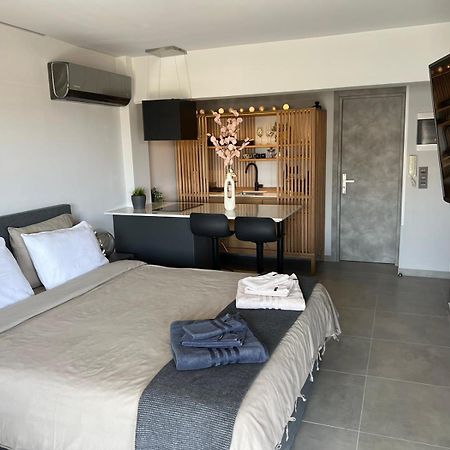 Loft Spa Greece - Enjoy Our Jacuzzi Kalamata Exteriör bild