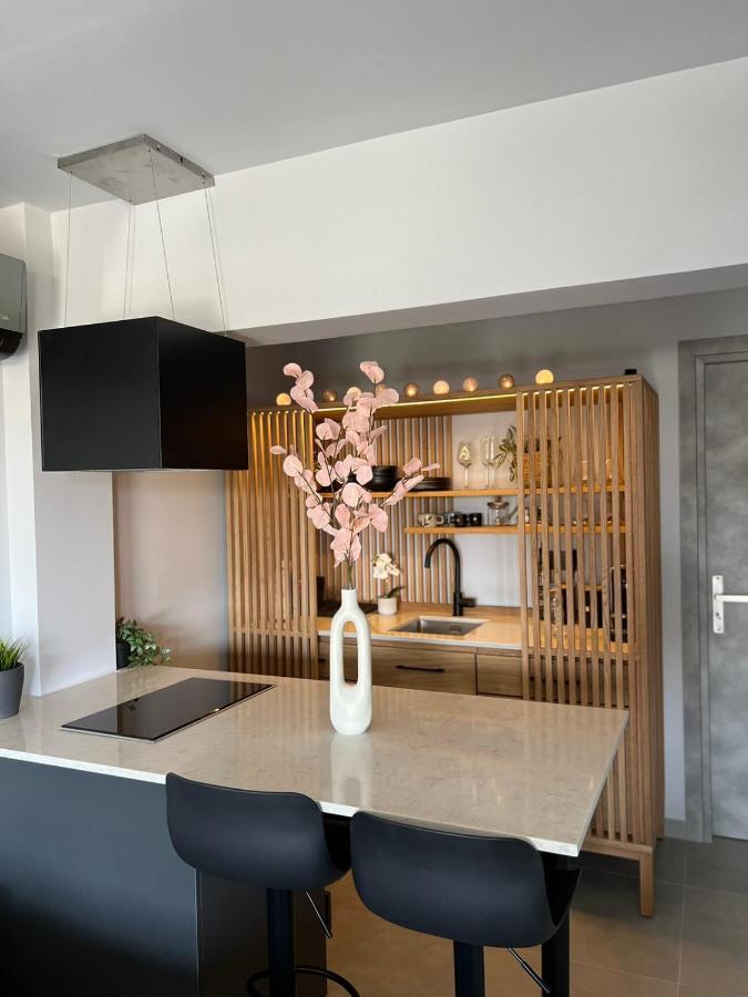 Loft Spa Greece - Enjoy Our Jacuzzi Kalamata Exteriör bild