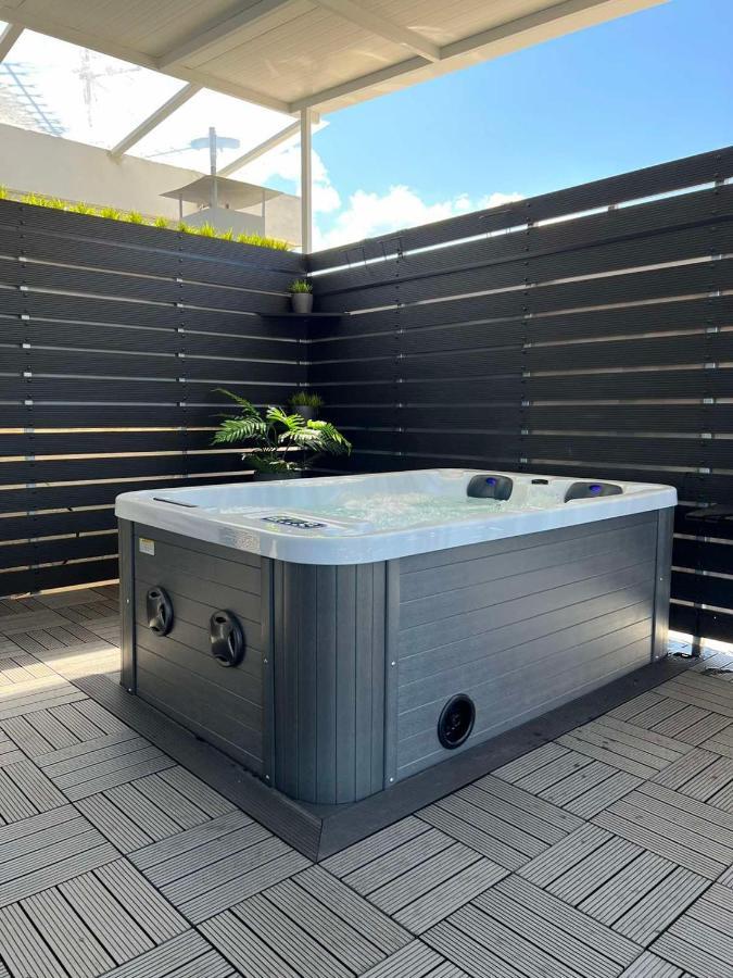 Loft Spa Greece - Enjoy Our Jacuzzi Kalamata Exteriör bild